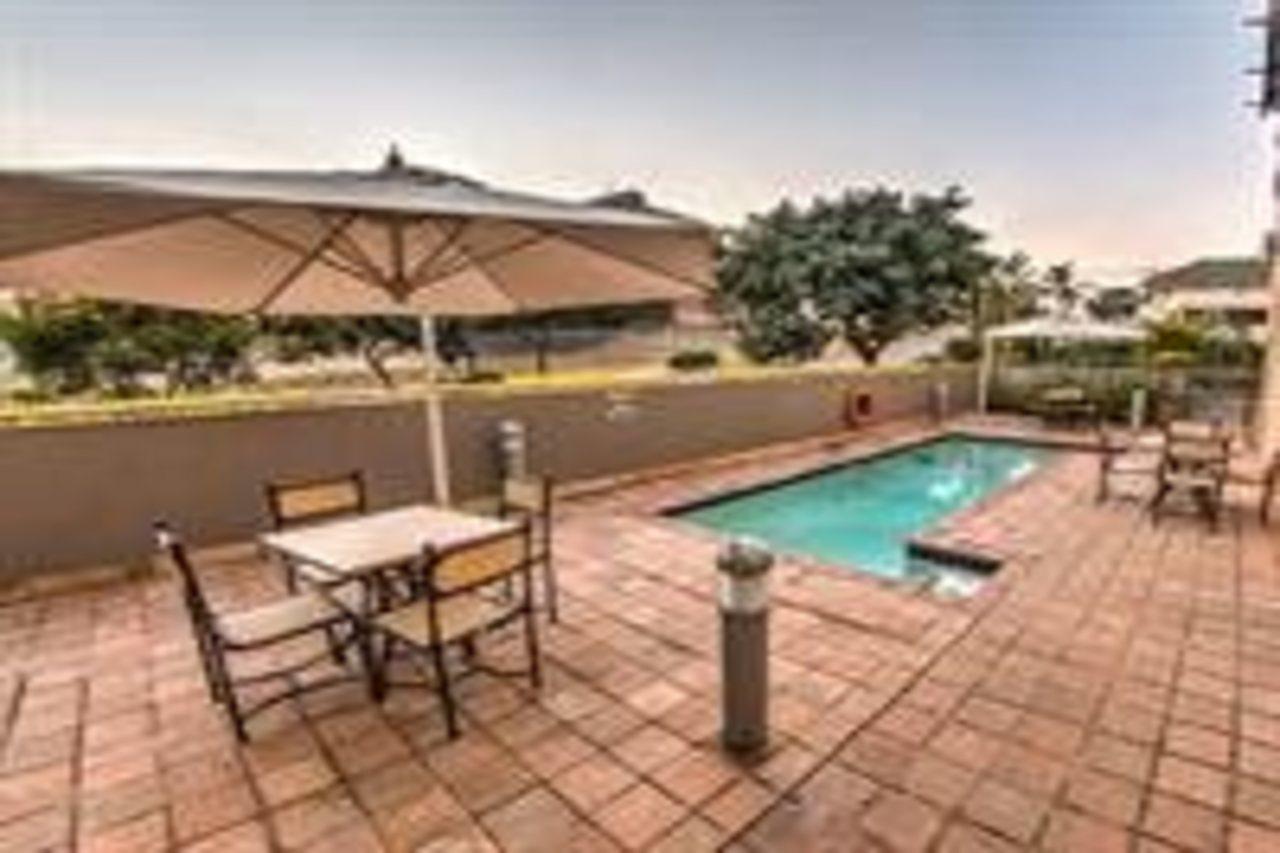 Road Lodge Umhlanga Ridge Дурбан Екстер'єр фото